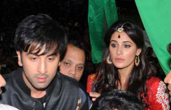 Rockstar Ranbir does garba with Nargis in Ahmedabad